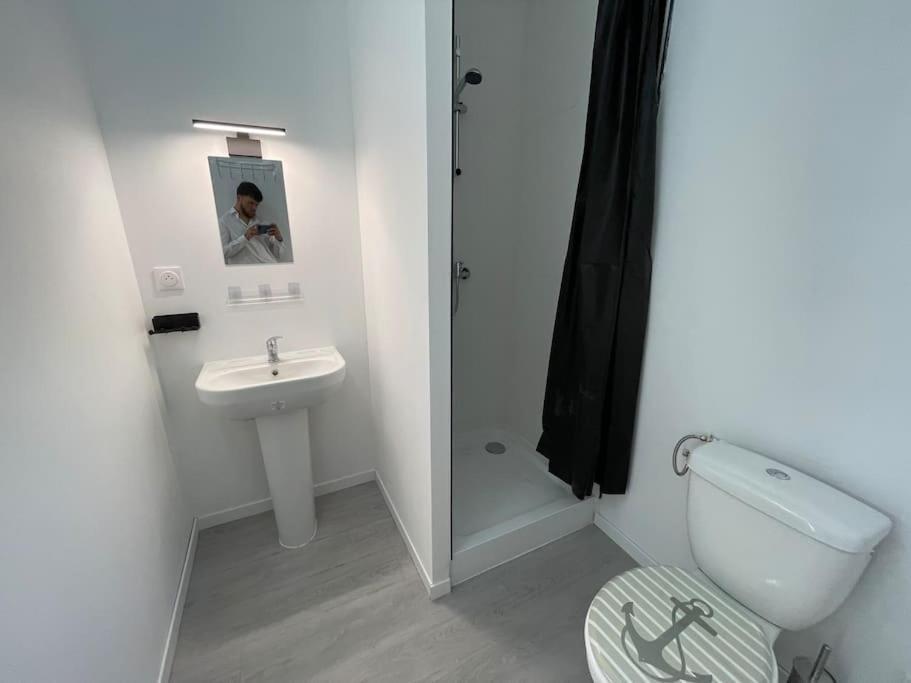 Studio A2 18M2 Cosy 5Minutes Gare Parking Gratuit Rue De La Mure Roanne Luaran gambar